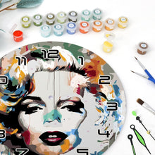 Charger l'image dans la galerie, Horloge Peinture par Numéros - Portrait de Marilyn