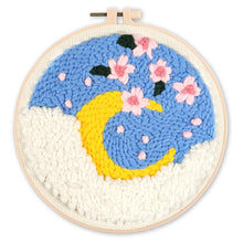 Charger l'image dans la galerie, Punch Needle Fleurs de Cerisiers et Lune