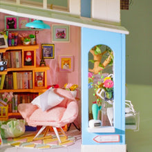 Charger l'image dans la galerie, Maison Miniature Loft de Dora