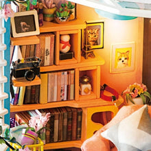 Charger l'image dans la galerie, Maison Miniature Loft de Dora