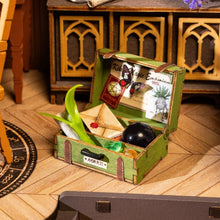 Charger l'image dans la galerie, Maison Miniature Le Bureau Magique