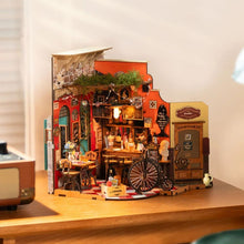 Charger l'image dans la galerie, Maison Miniature Cheers Bar &amp; Restaurant