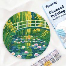 Charger l'image dans la galerie, Diamond Painting sur Disque en Bois - Nymphéas et le pont japonais - Monet