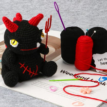 Charger l'image dans la galerie, Kit Amigurumi Crochet - Petit Diable Figured'Art