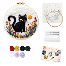 Charger l'image dans la galerie, Kit Feutrage à l'aiguille - Chat Noir