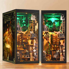 Charger l'image dans la galerie, Book Nook - Maison du Sorcier