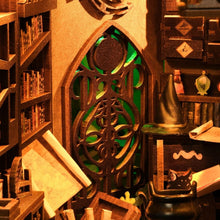Charger l'image dans la galerie, Book Nook - Maison du Sorcier