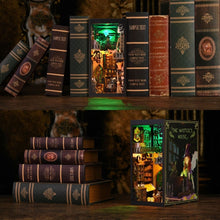Charger l'image dans la galerie, Book Nook - Maison du Sorcier