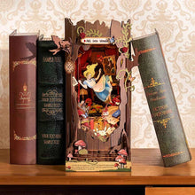 Charger l'image dans la galerie, Book Nook - L'Aventure d'Alice