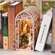Charger l'image dans la galerie, Book Nook - Mini Serre
