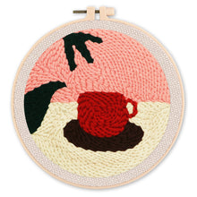 Charger l'image dans la galerie, Punch Needle Chocolat Chaud et Feuilles