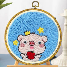 Charger l'image dans la galerie, Punch Needle Petit Cochon et Pomme rouge