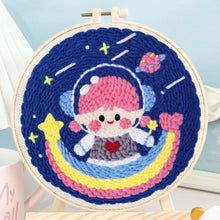Charger l'image dans la galerie, Punch Needle Fillette et Arc en Ciel