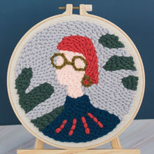 Charger l'image dans la galerie, Punch Needle Femme à Lunettes