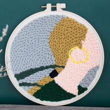 Charger l'image dans la galerie, Punch Needle Jolie Femme de profil