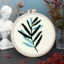 Charger l'image dans la galerie, Punch Needle Feuille bi-colore