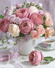 Charger l'image dans la galerie, Broderie Point de Croix - Bouquet de Rose