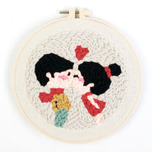 Charger l'image dans la galerie, Punch Needle Amoureux