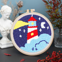 Charger l'image dans la galerie, Punch Needle Phare et Nuit Etoilée