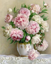 Charger l'image dans la galerie, Broderie Point de Croix - Bouquet de Pivoines