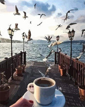 Charger l'image dans la galerie, peinture par numéros | Café et Mouettes au bord de leau | intermédiaire paysages | FiguredArt